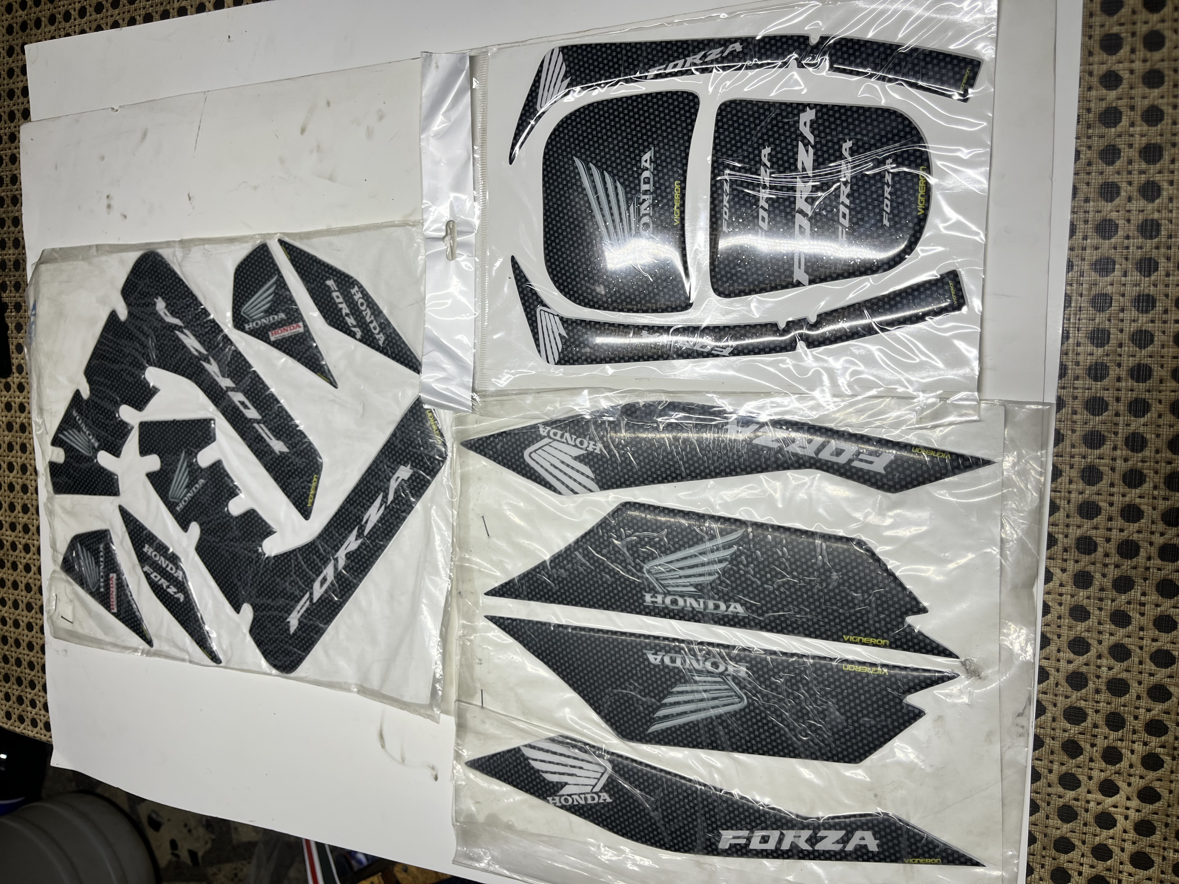 HONDA FORZA TANK PAD SİYAH